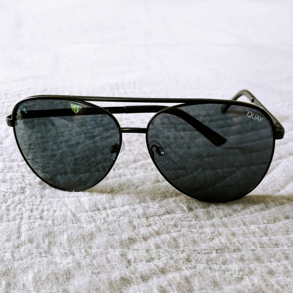Quay Vivienne Aviator Sunglasses
